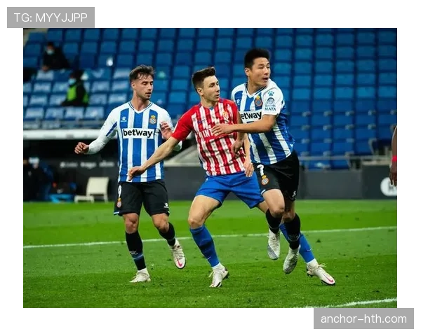 西甲劲旅顽强拼搏展现抗争精神,球队以坚韧与勇气赢得精彩表现 西甲劲旅顽强拼搏展现抗争精神,球队以坚韧与勇气赢得精彩表现