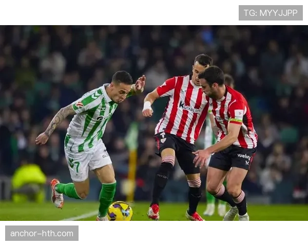 曼联更衣室矛盾再度曝光,内部稳定性承压或将影响后续关键战